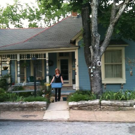 11 Singleton House B&B ユリーカ・スプリングス エクステリア 写真