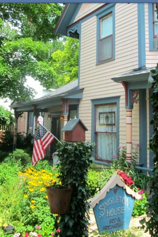 11 Singleton House B&B ユリーカ・スプリングス 部屋 写真